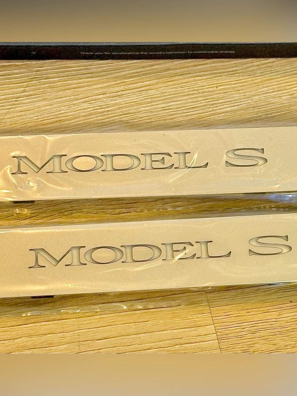 NWT | Genuine OEM Tesla Model S Illuminated Doorsill Plates | PN: 1537258-00-A - Picture 6 of 7